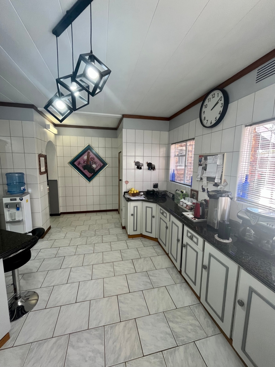 4 Bedroom Property for Sale in Wilkoppies North West